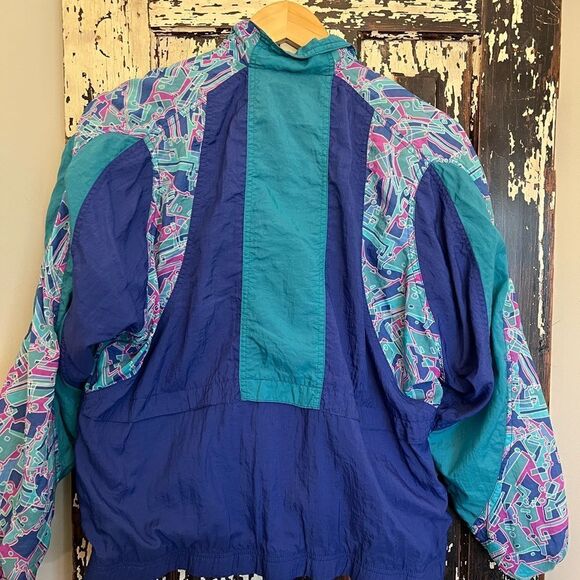 Women’s vintage 90’s Nike nylon jacket. Size Small. - Picture 5 of 12